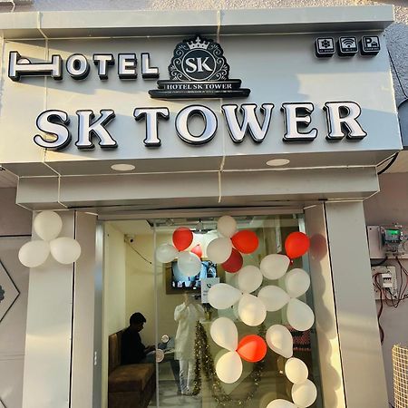 Hotel Sk Tower Ujjain Exteriör bild
