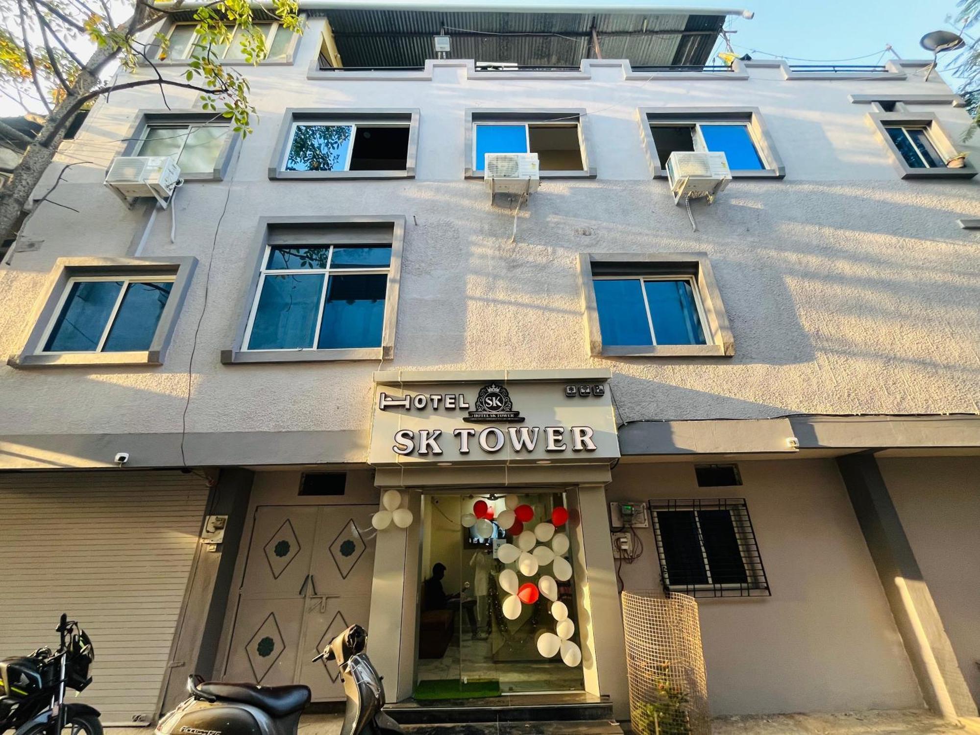 Hotel Sk Tower Ujjain Exteriör bild